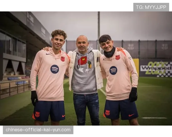 巴萨公布首发,佩德里回归将增强前场肋部区域的串联能力 巴萨公布首发,佩德里回归将增强前场肋部区域的串联能力